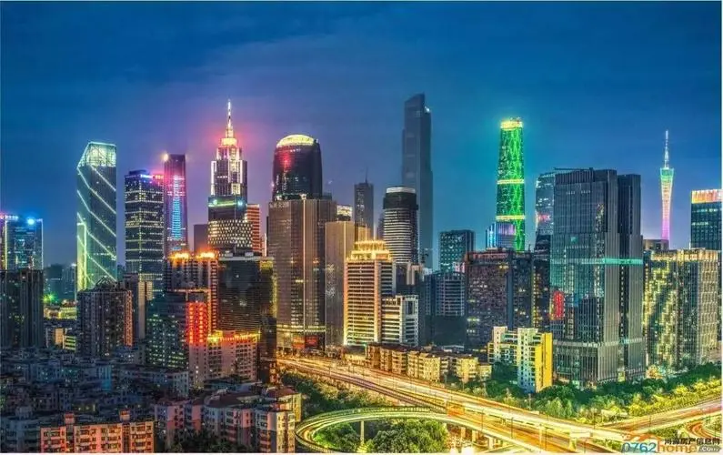 广州市是中国华南地区的一个重要城市，也是广东省的省会。作为一个繁华的大都市，广州不仅有现代化的城市景