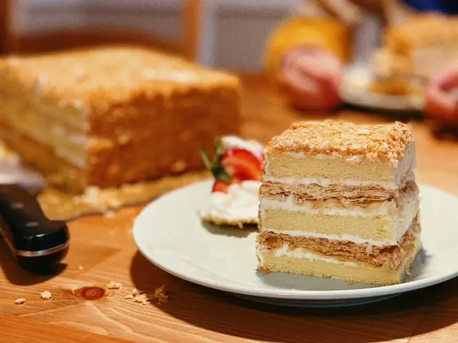 拿破仑蛋糕——经典法式甜点的代表之作（拿破仑蛋糕图片）